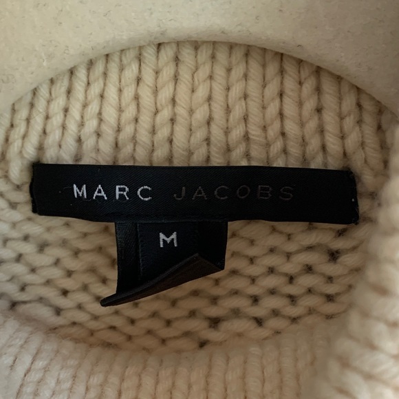 MARC JACOBS Cozy Cream Chunky Knit Turtleneck Sweater top - Size M - Picture 10 of 10